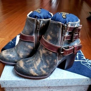 Women’s Freebird by Steven Bolo Booties size 9